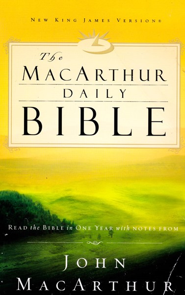 NKJV MacArthur Daily Bible (Brossura)