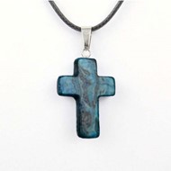Collana Croce in pietra naturale blu cobalto con venature